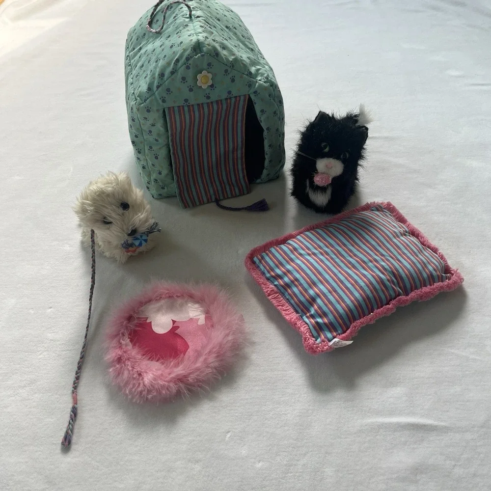 American Girl Doll Pets Coconut Dog and Licorice Cat Pet Carrier & Accessories